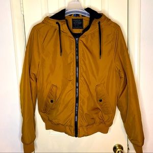 Windbreaker Zipper Front Hooded Jacket Size M